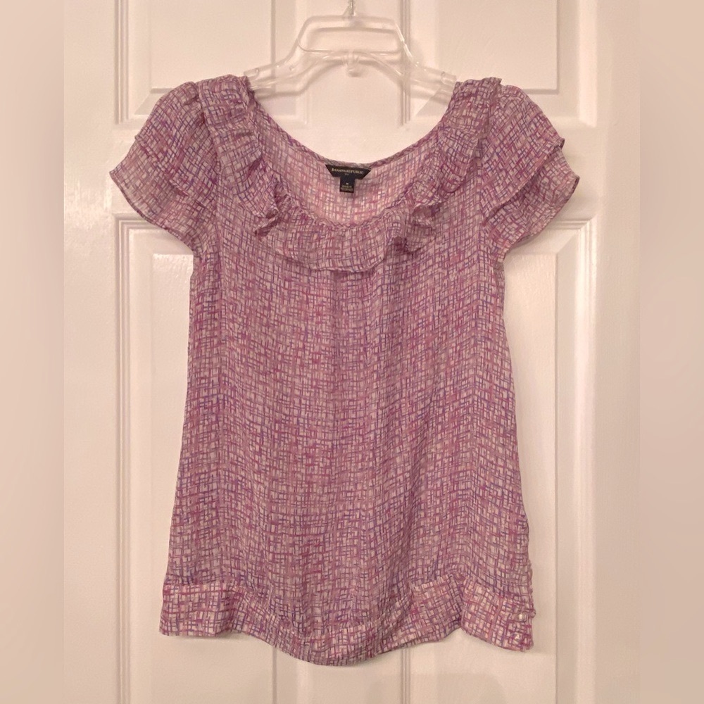 Banana Republic top *GENTLY worn*